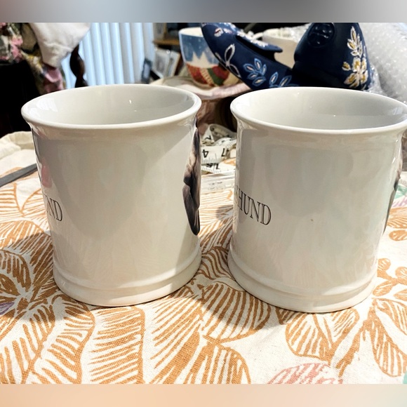 2 Vintage Dachshund Mugs with bas relief ceramic Short Hair Black&Tan Dachshunds - Picture 8 of 12